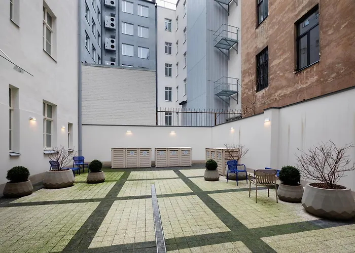 Raina Boulevard Exclusive Design Apartments By The Park